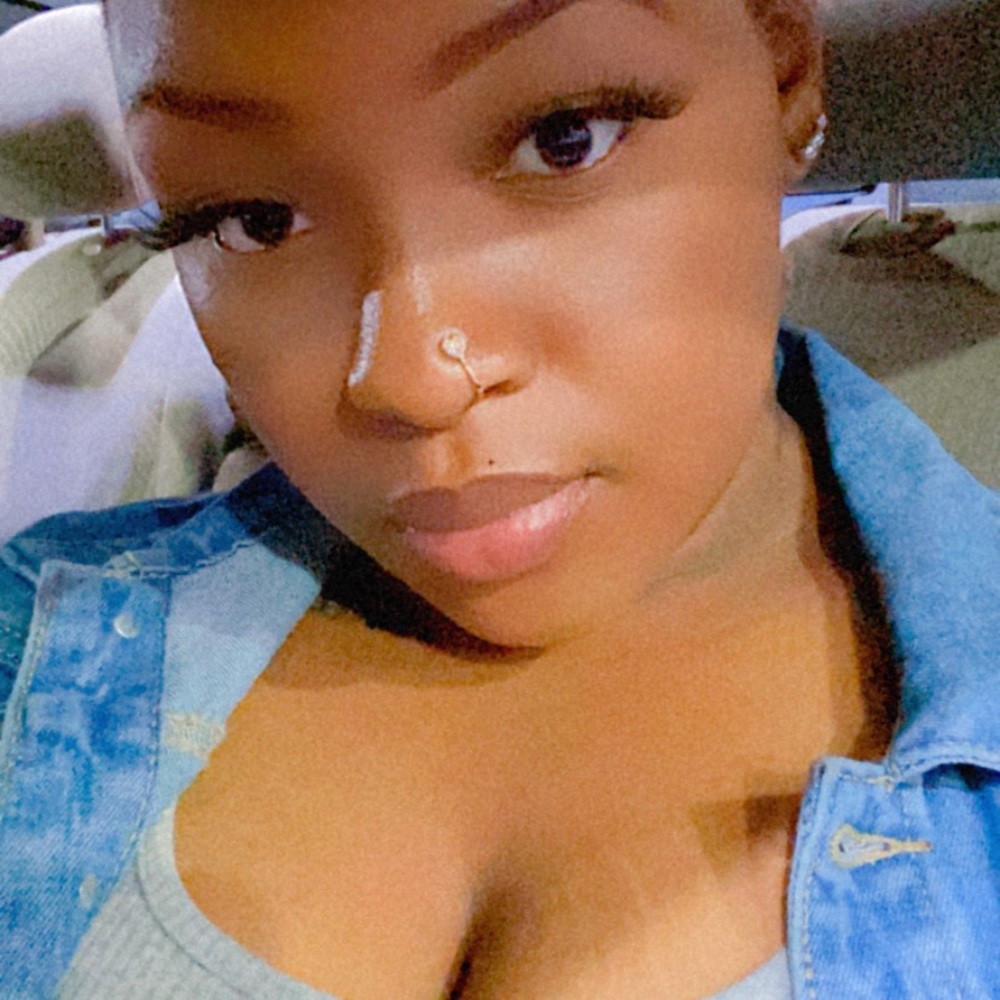 Meet your Posher, Jasmine